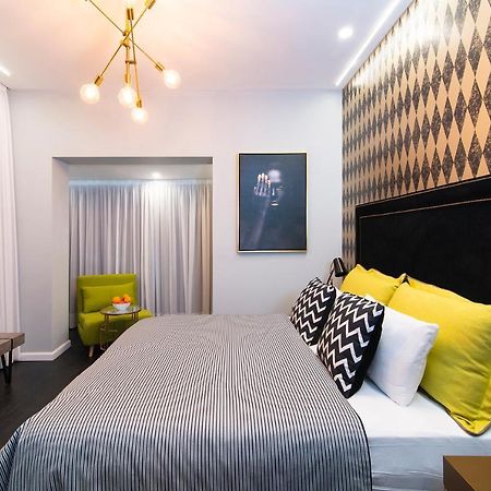 Crown Sea Apart Hotel Тел Авив Екстериор снимка