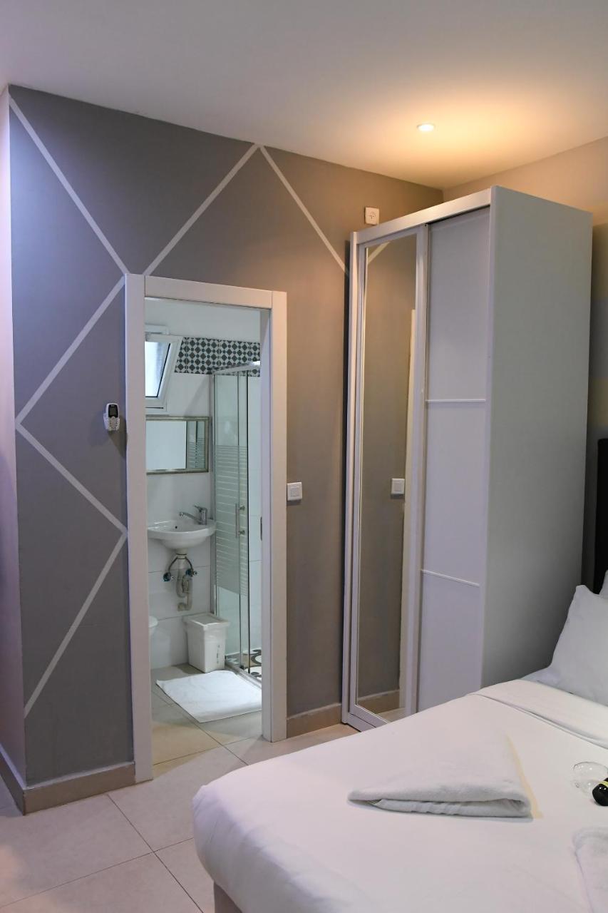 Crown Sea Apart Hotel Тел Авив Екстериор снимка