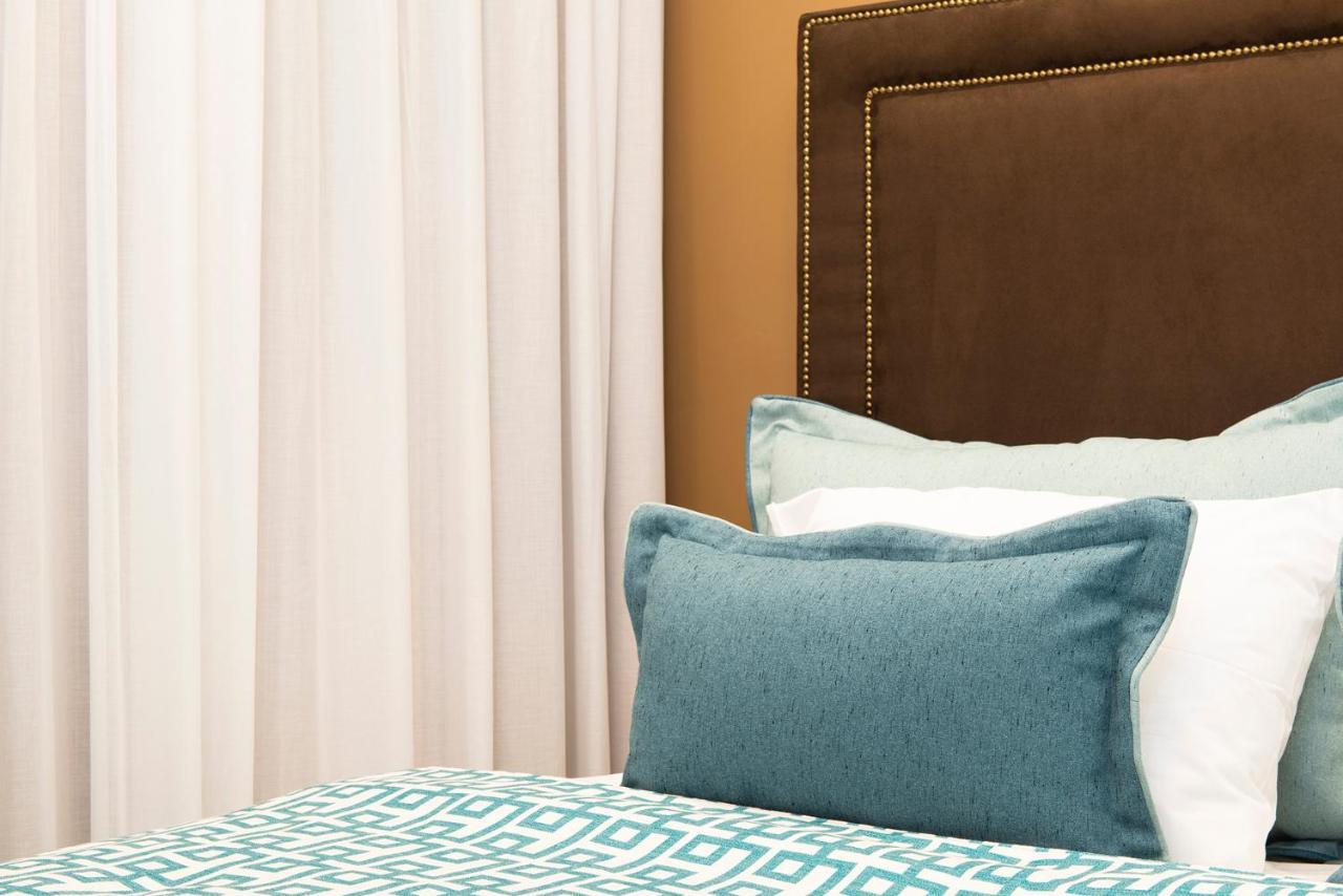 Crown Sea Apart Hotel Тел Авив Екстериор снимка