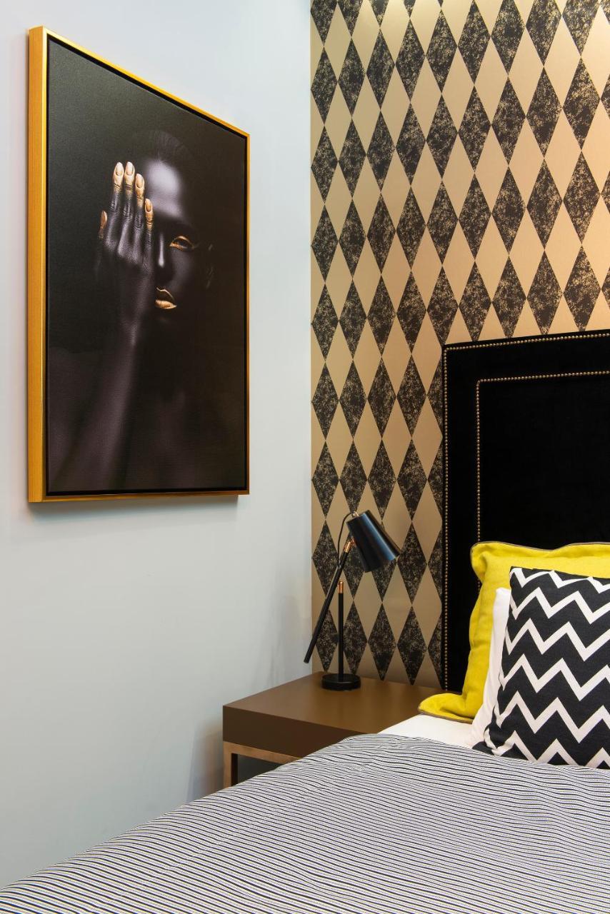 Crown Sea Apart Hotel Тел Авив Екстериор снимка