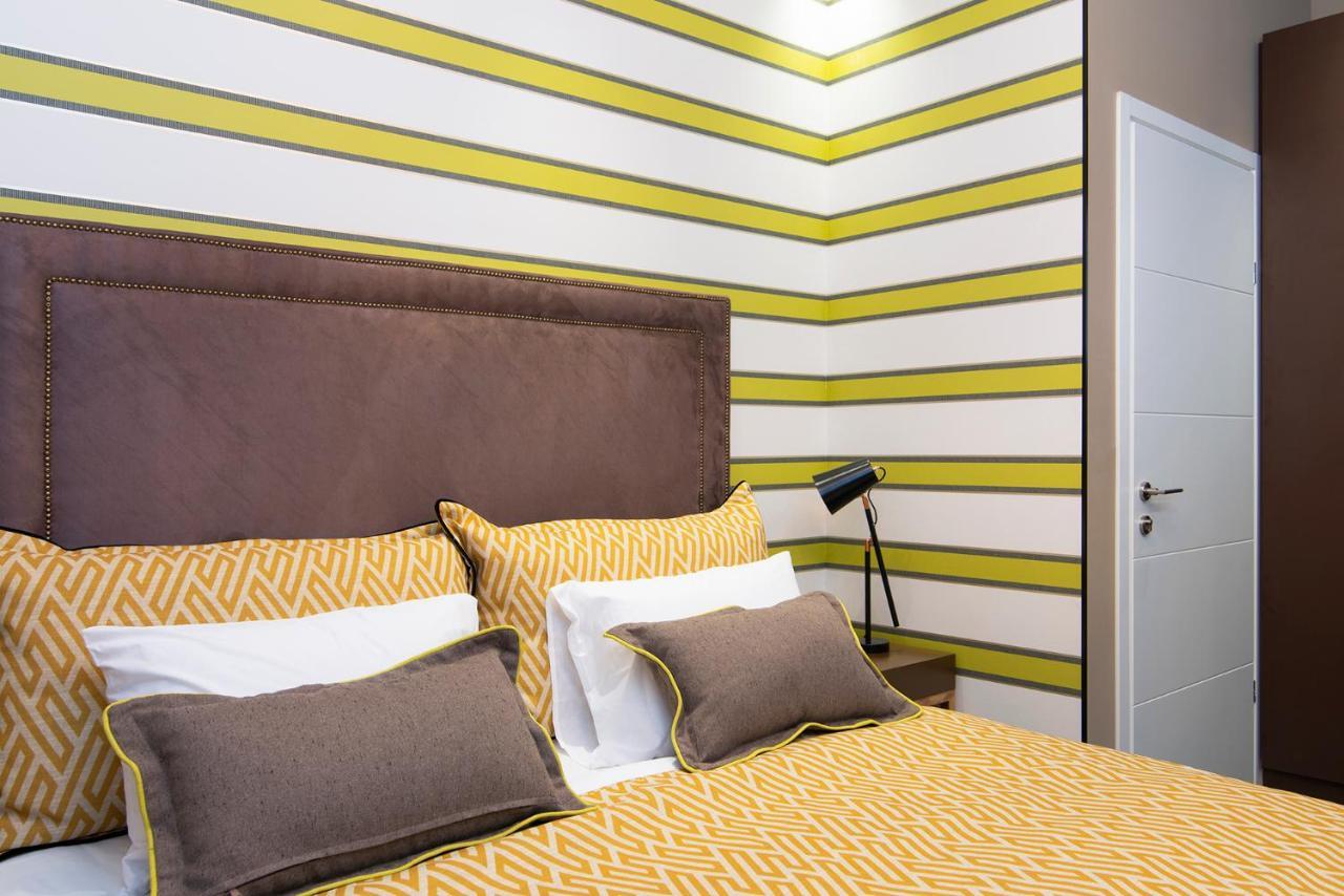 Crown Sea Apart Hotel Тел Авив Екстериор снимка