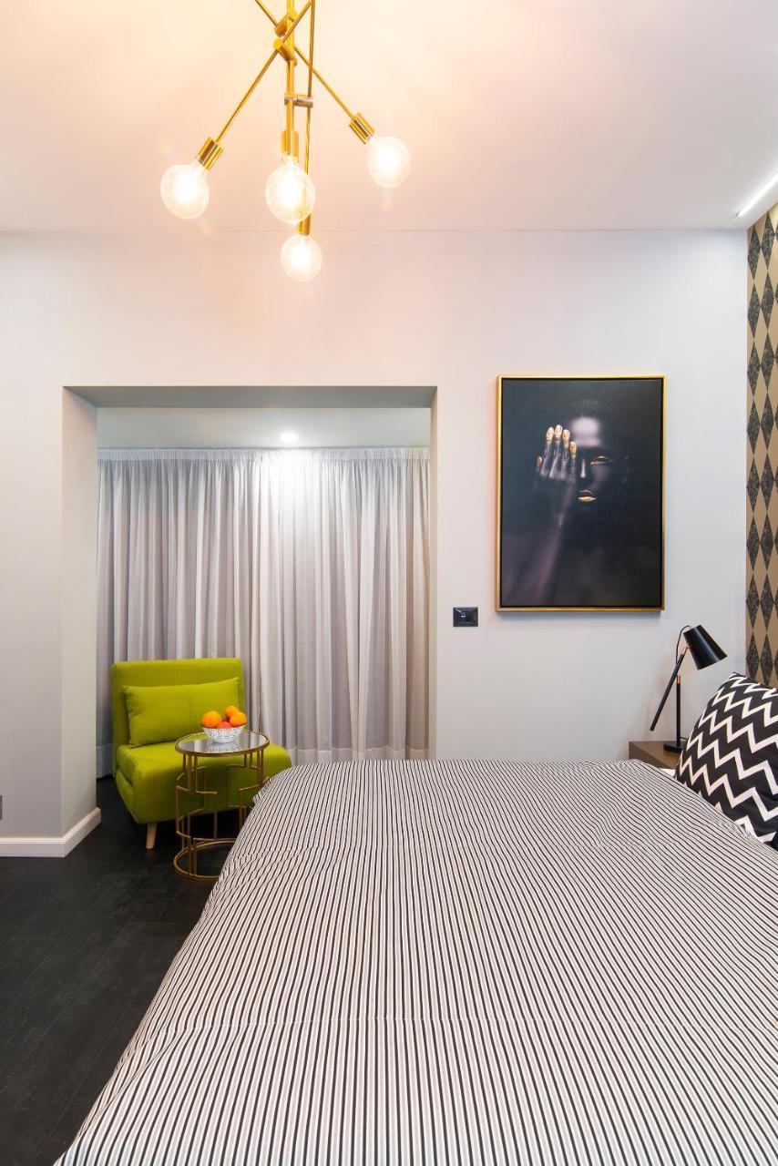 Crown Sea Apart Hotel Тел Авив Екстериор снимка